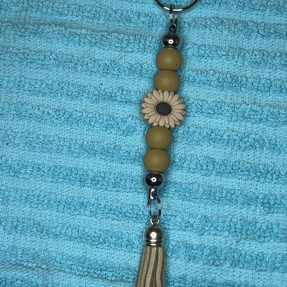 Elegant Tan Beaded Keychain with Flower Accent
